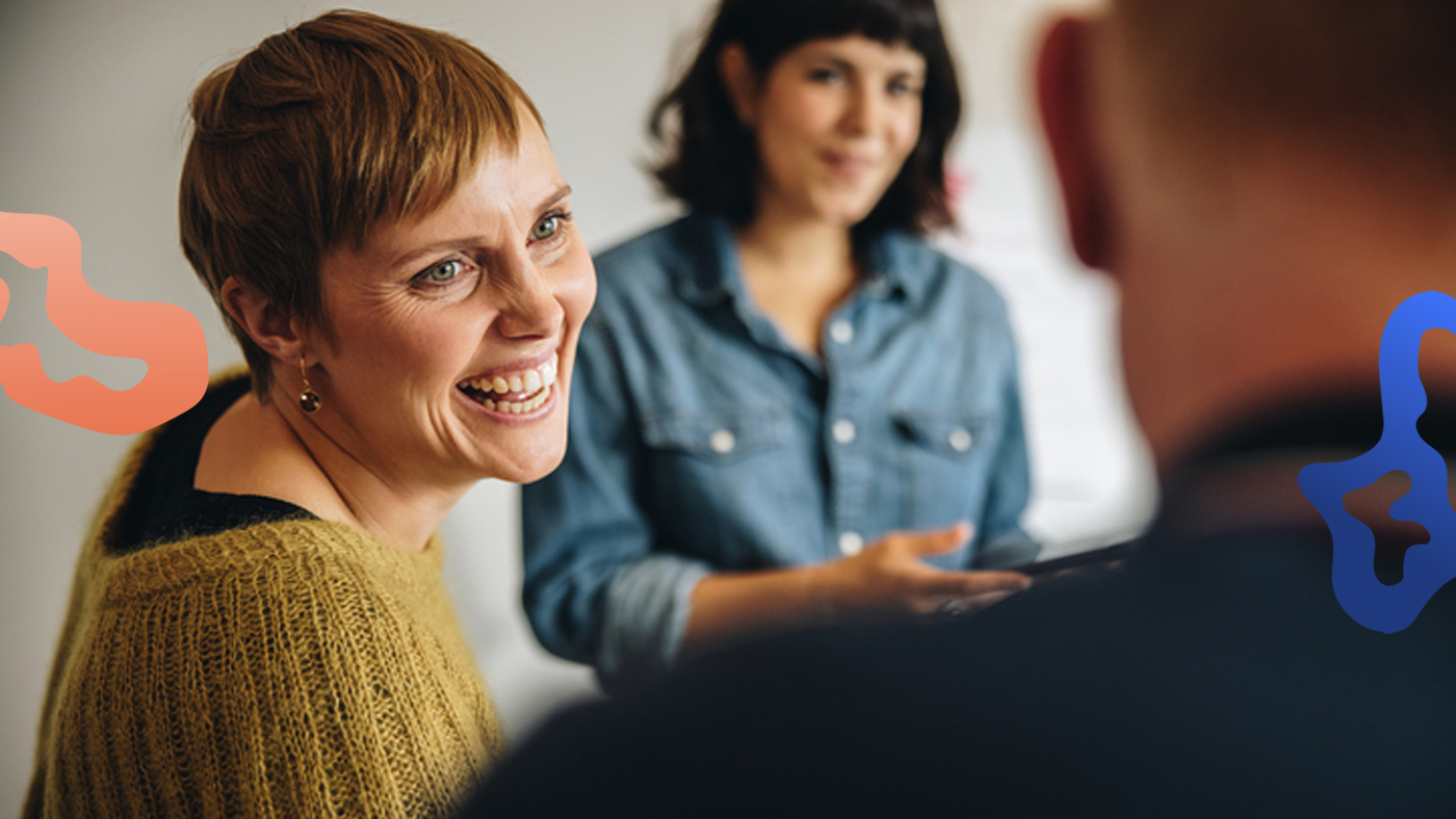 Arbetsgivare berättar för personalen vad ett kollektivavtal är.